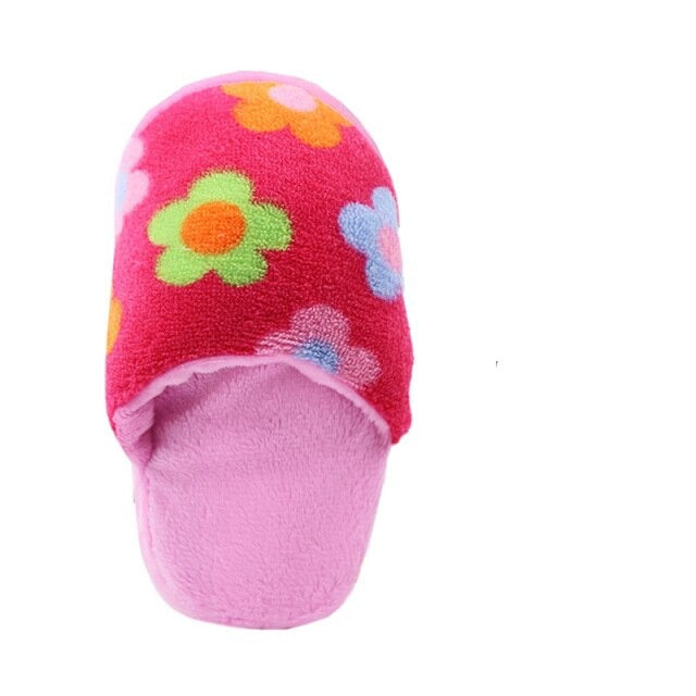 Chaussons à fleurs roses